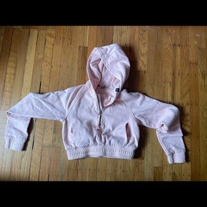Gymshark women’s small light pink cropped hoodie